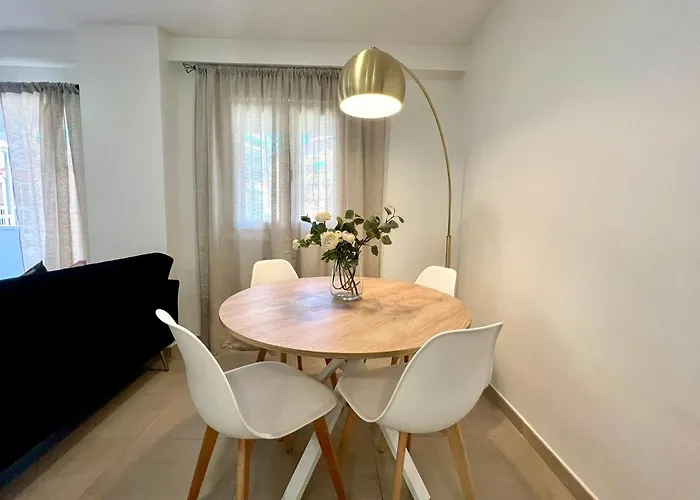 Apartamento Scala & Balcony By Ele Málaga