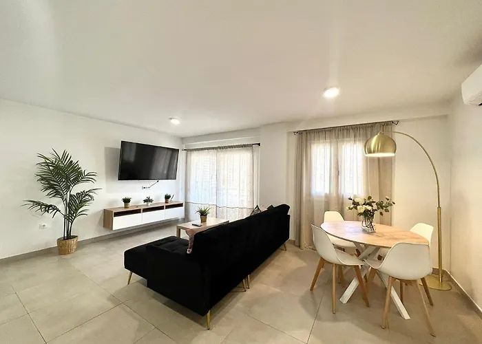 Scala & Balcony By Ele Apartamento *